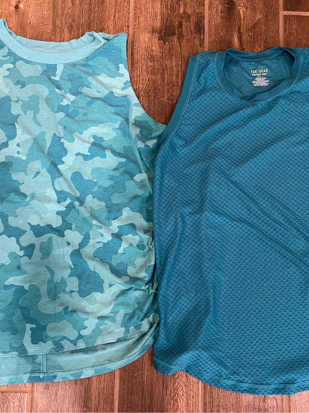 TEK GEAR Womens size XL Teal Athletic Tank & Camo Tank Top - Teal